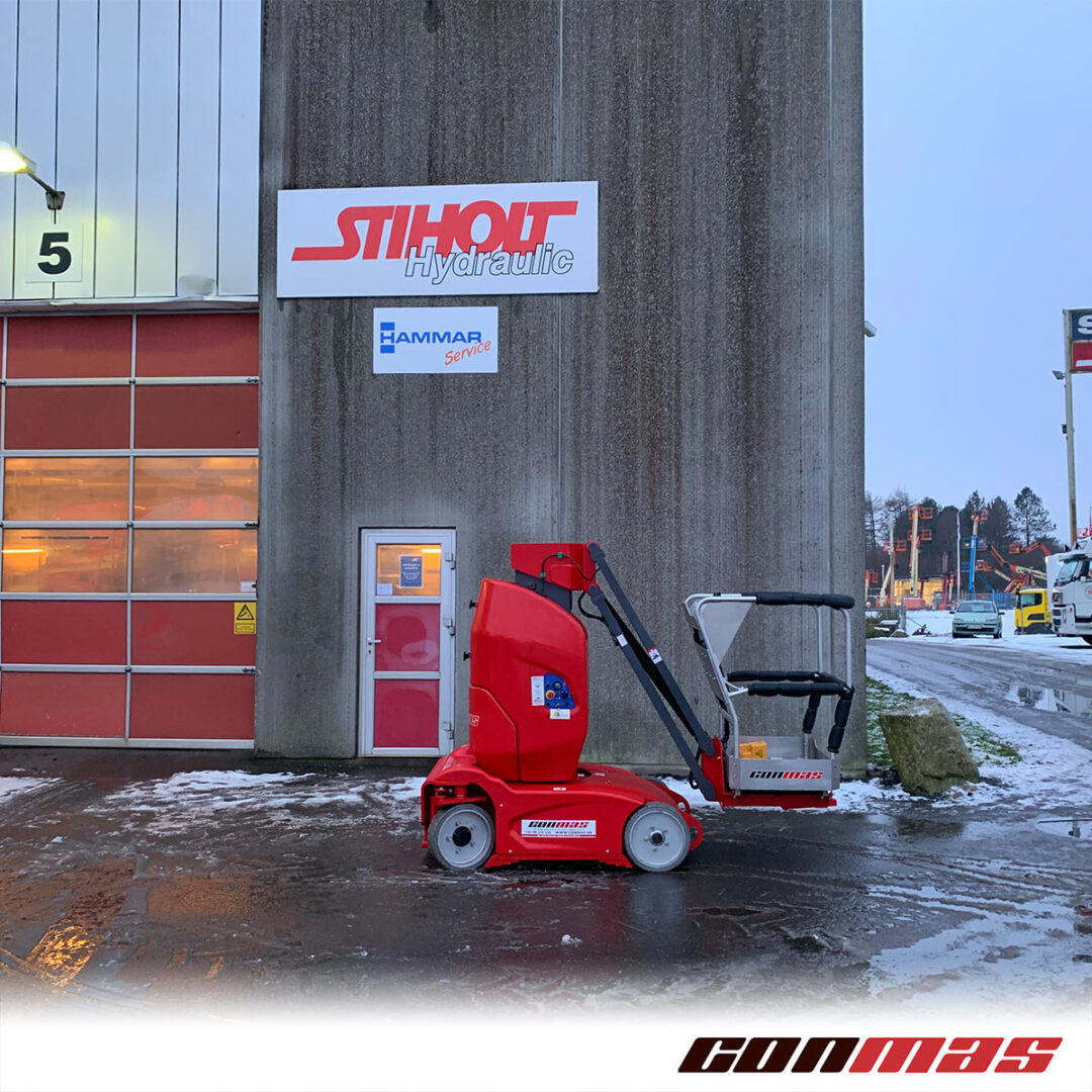 Søjlelift leveret til Stiholt